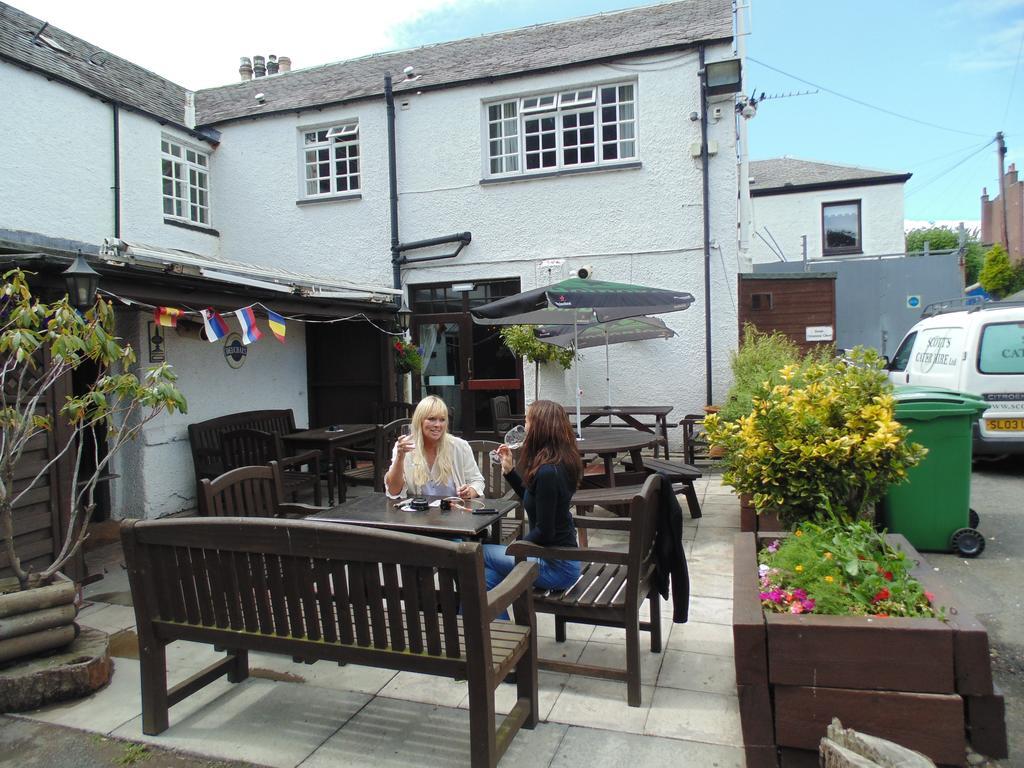 Cedar Inn Edinburgh Exterior foto